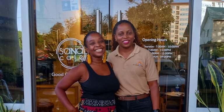 From Corporate to Chasing Zebras: Amanda’s Leap into Tourism During Maternity Leave