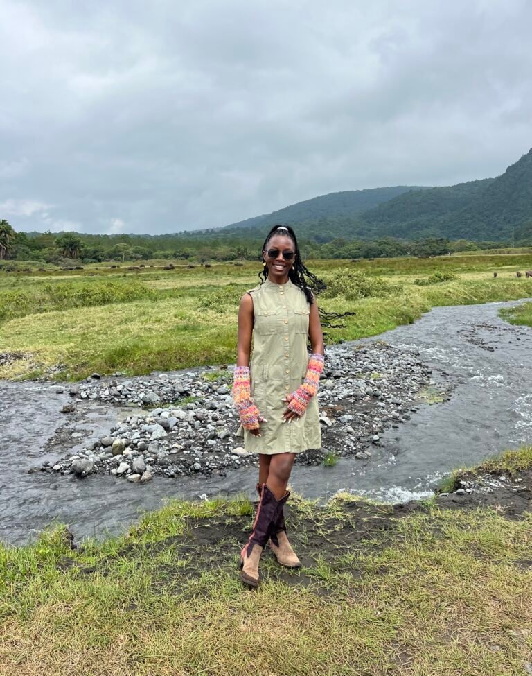 What to Wear on a Safari: Why White Looks Good on Instagram but Fails on Game Drives